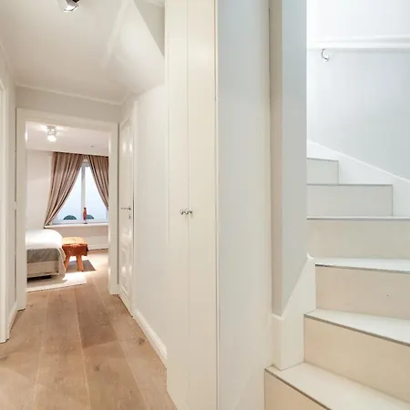 Litz Hues Apartment